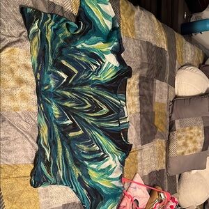 Vibrant Abstract Sleeveless Top blue and green cropped blouse